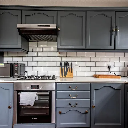 Apartment Short Stays - Fishponds *