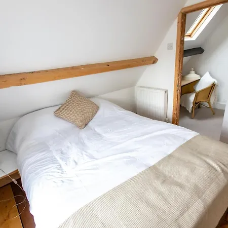 Short Stays - Fishponds * Bristol