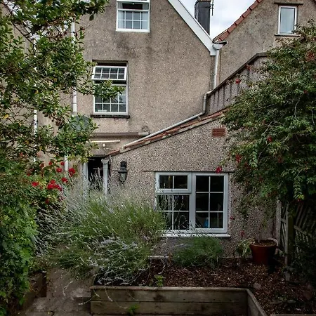 Short Stays - Fishponds