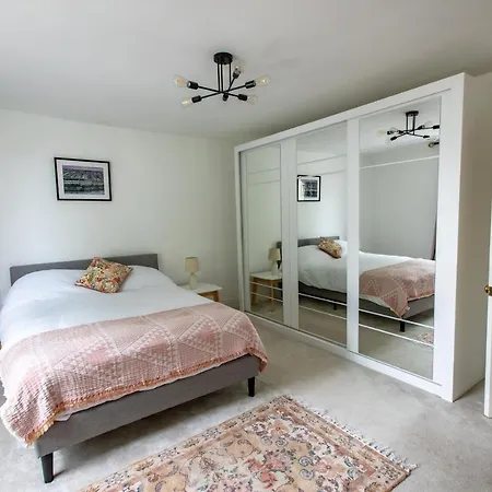 Short Stays - Fishponds